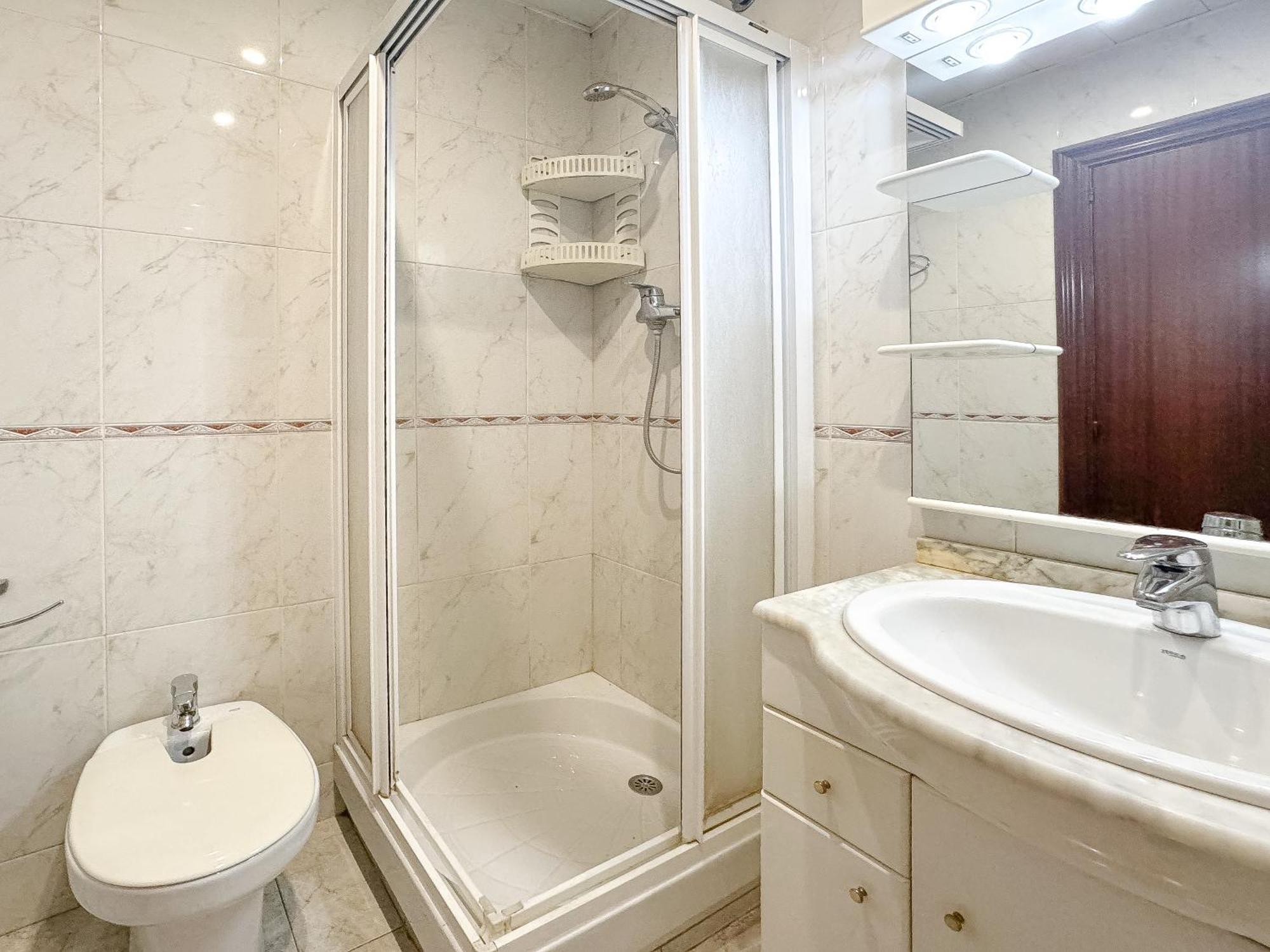 Charming Rooms In Shared Apartment Near Camp Nou 巴塞罗那 外观 照片