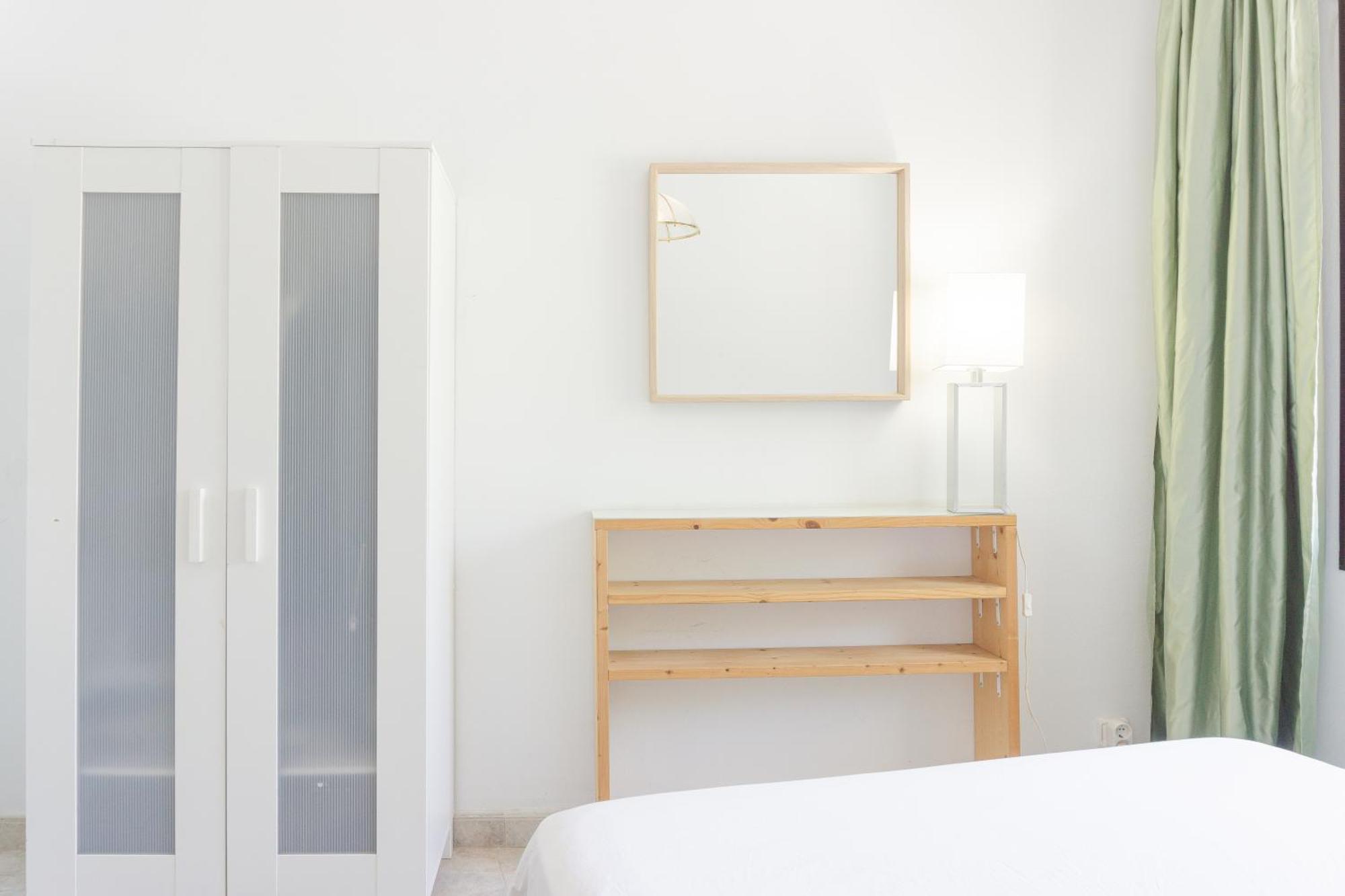 Charming Rooms In Shared Apartment Near Camp Nou 巴塞罗那 外观 照片